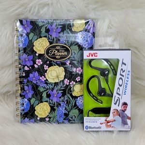 JVC Bluetooth Sport  Wireless headphones & Jan. 22-Dec.22 NWT planner. Set